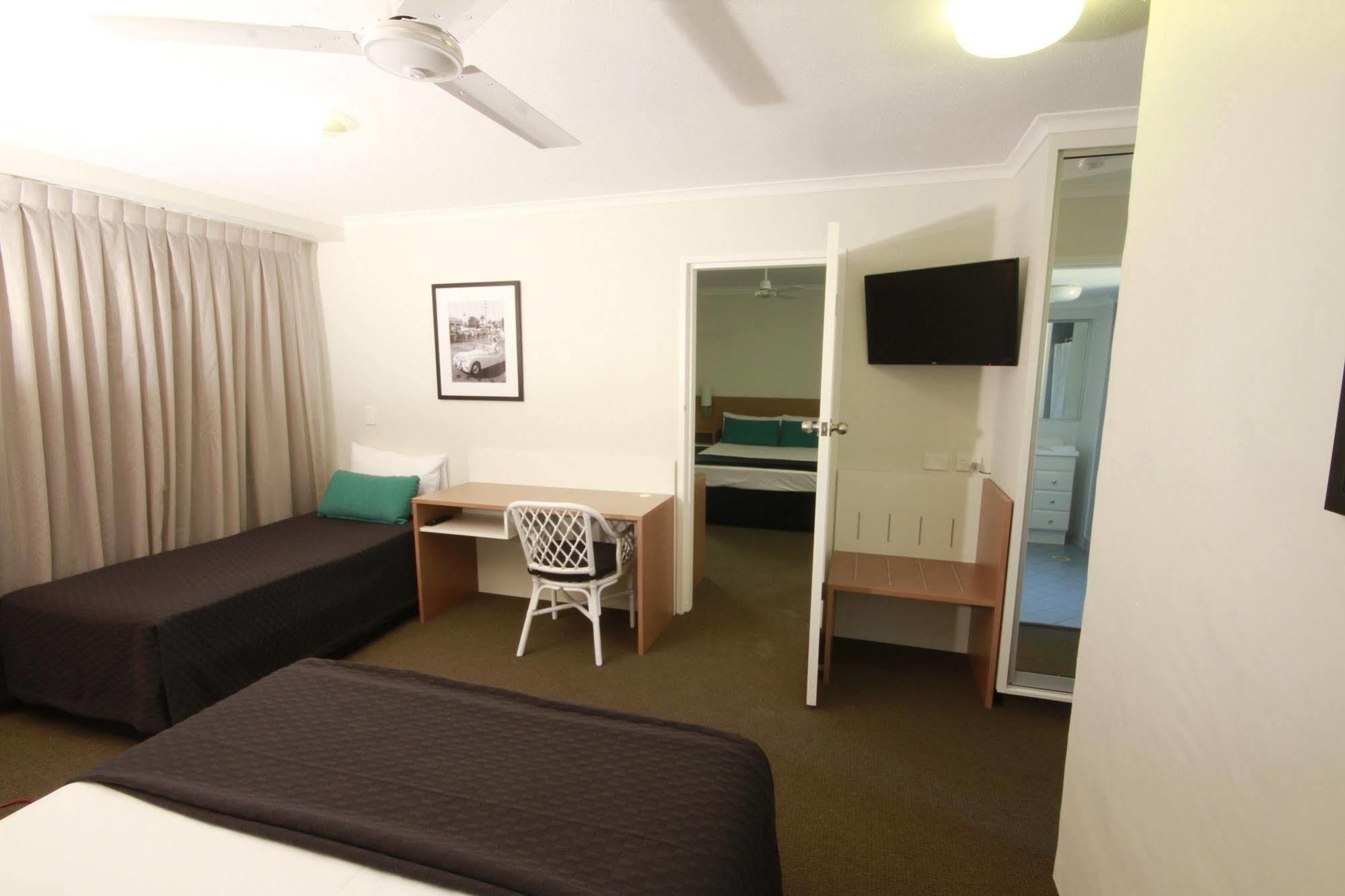גולד קוסט Darcy Arms Hotel Motel מראה חיצוני תמונה