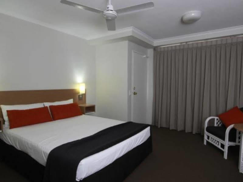 גולד קוסט Darcy Arms Hotel Motel מראה חיצוני תמונה